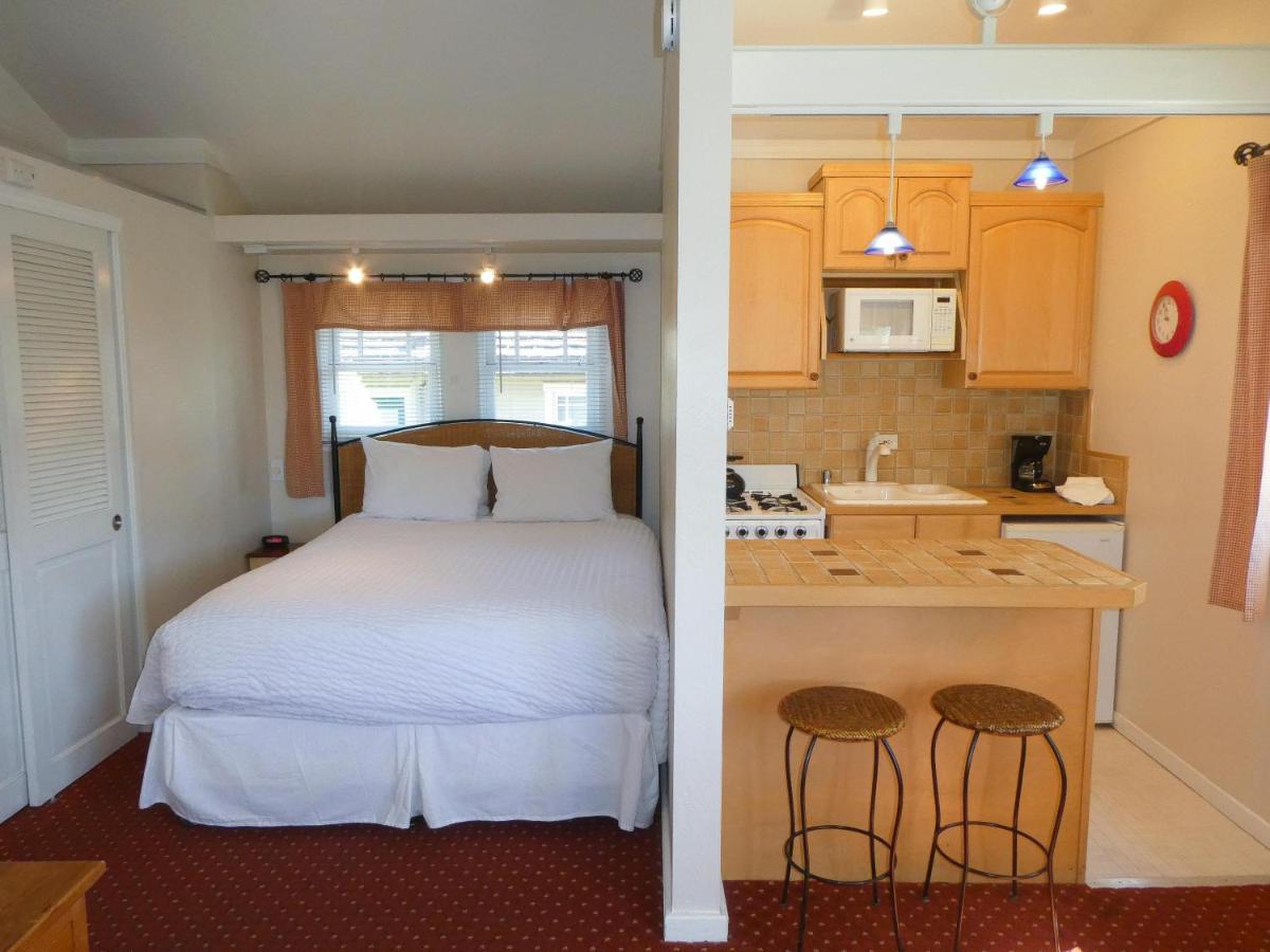 Briarwood Inn Carmel-by-the-Sea ภายนอก รูปภาพ
